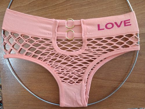 نمای شورت فانتری تور درشت سیملس