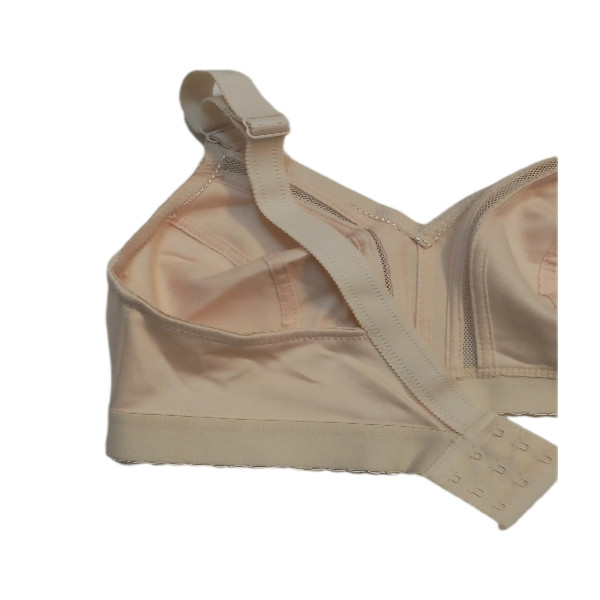 نمای داخل سوتین