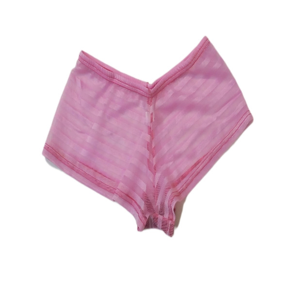 نمای شورت جنیفری با رنگ صورتی ماتیکی