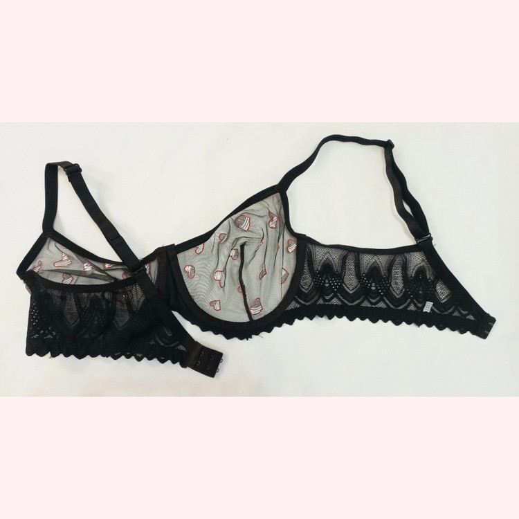 نمای داخل سوتین